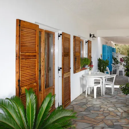 Krinakia Apartment *